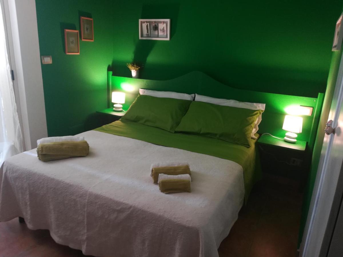 Al Quindici Scilla Bed & Breakfast Bagian luar foto