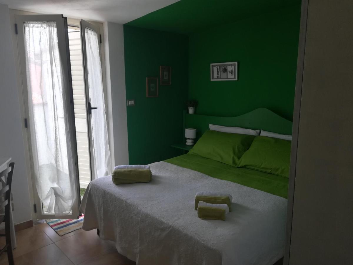 Al Quindici Scilla Bed & Breakfast Bagian luar foto