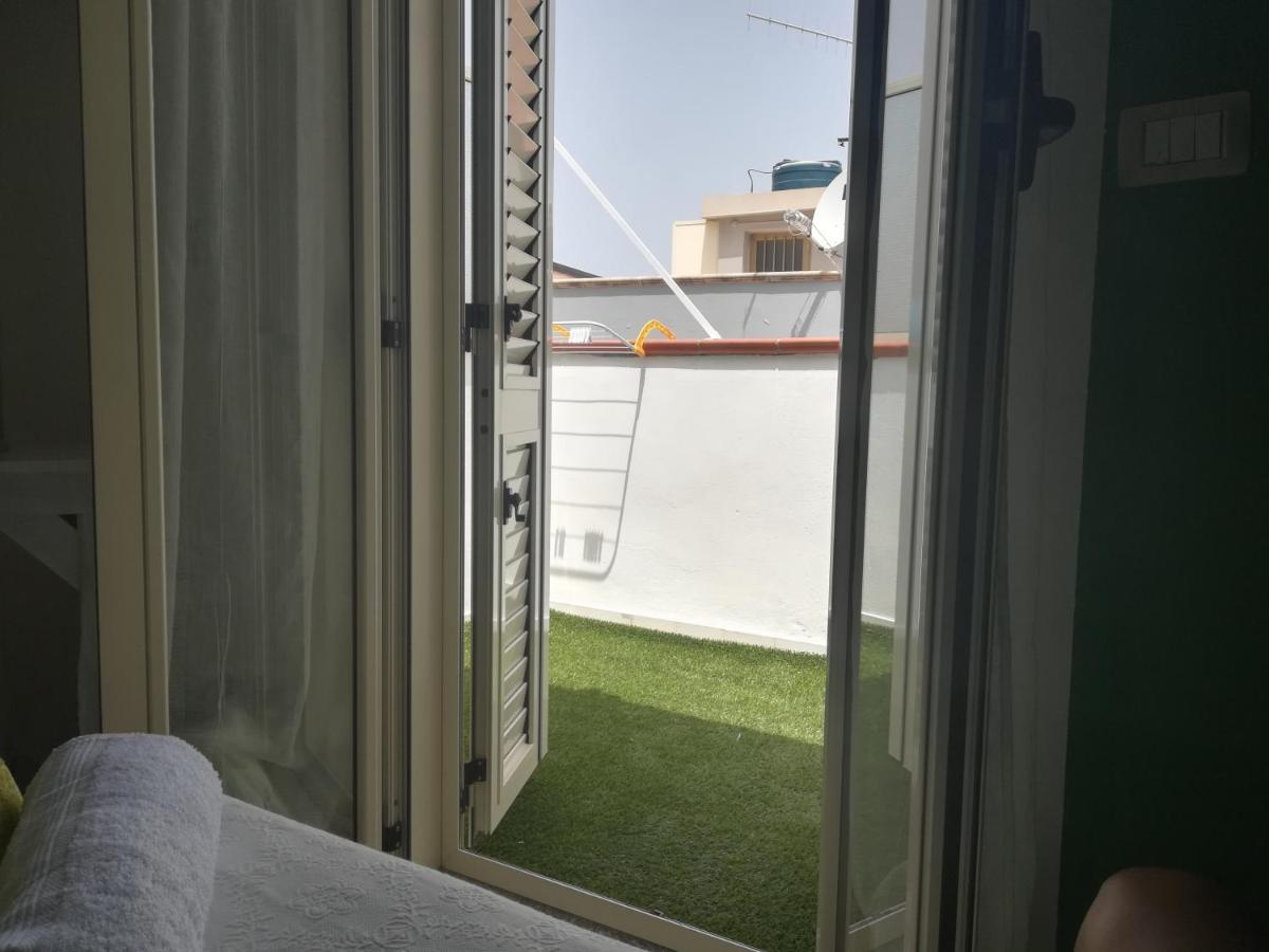 Al Quindici Scilla Bed & Breakfast Bagian luar foto