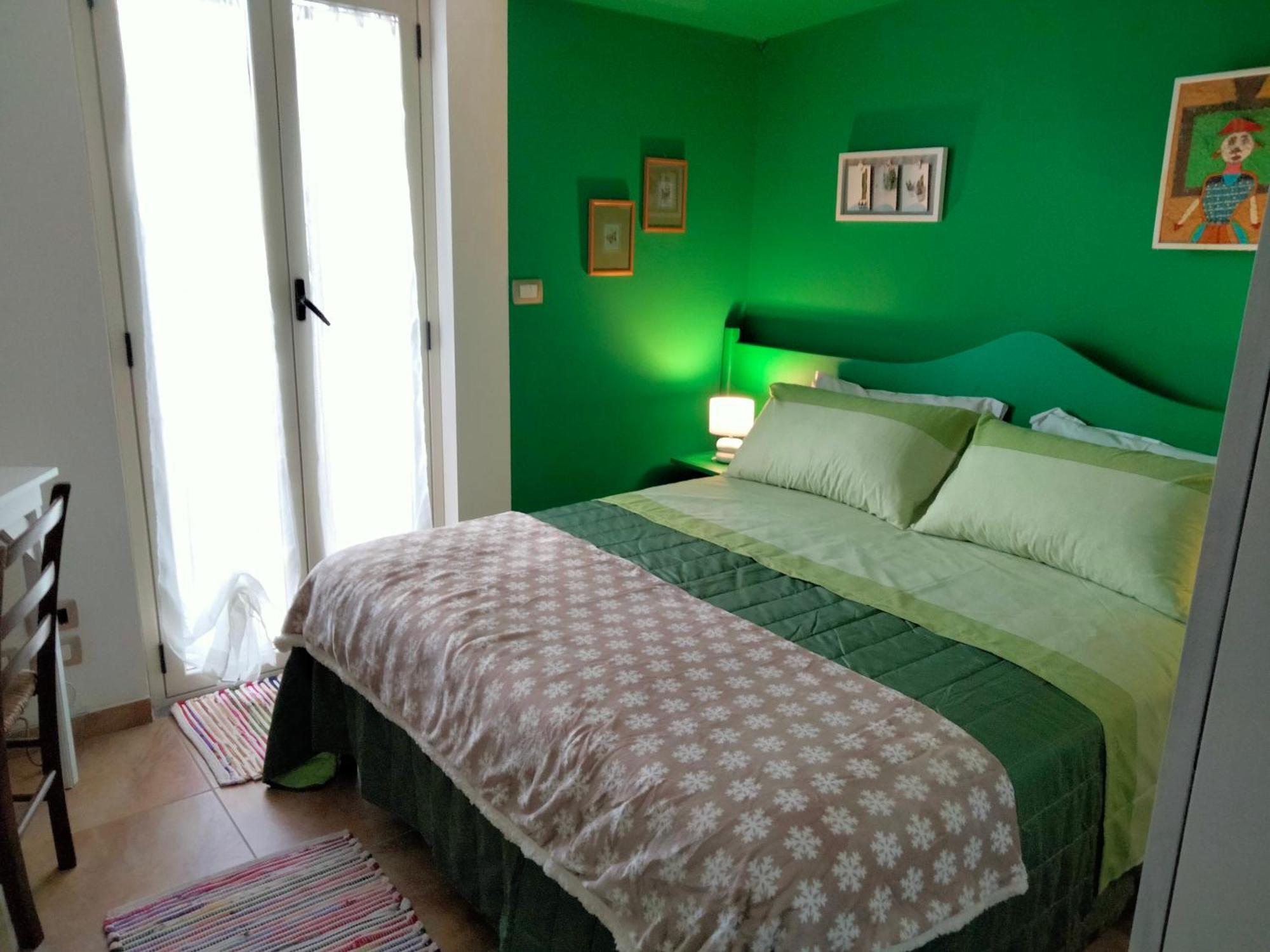 Al Quindici Scilla Bed & Breakfast Ruang foto